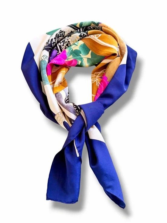 LEONARD Paris 100% Silk Scarf Baroque Arrangement Stringed Instrument Peony Navy - Picture 8 of 16